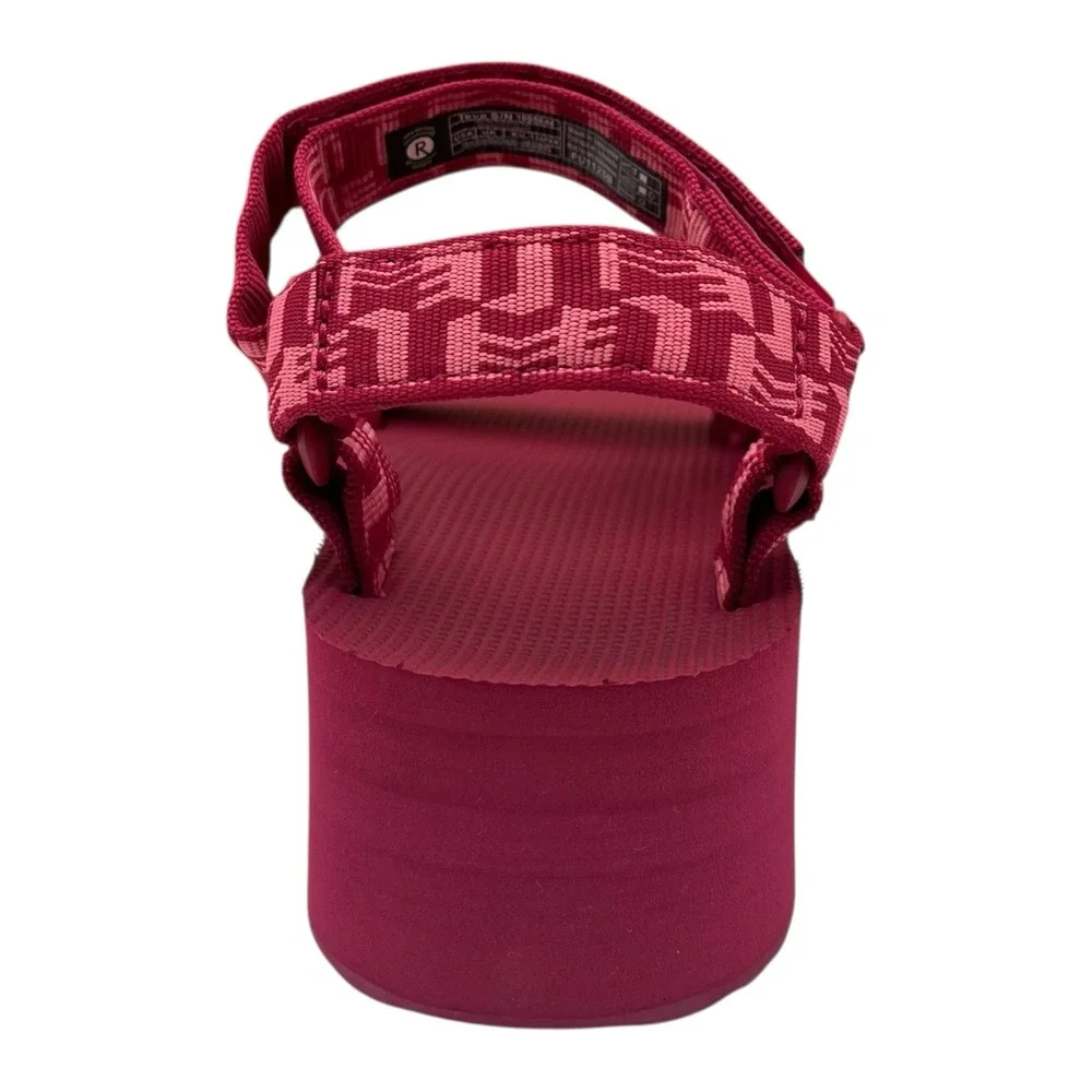 Teva Flatform Universal Womens Sport Platform Sandals 7 Glisten Cherries Jubilee